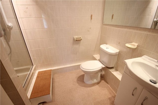  Image of 2 bedroom Apartment for sale in Hook Heath Road Hook Heath Woking GU22 at Hook Heath Road Woking Mayford, GU22 0LA