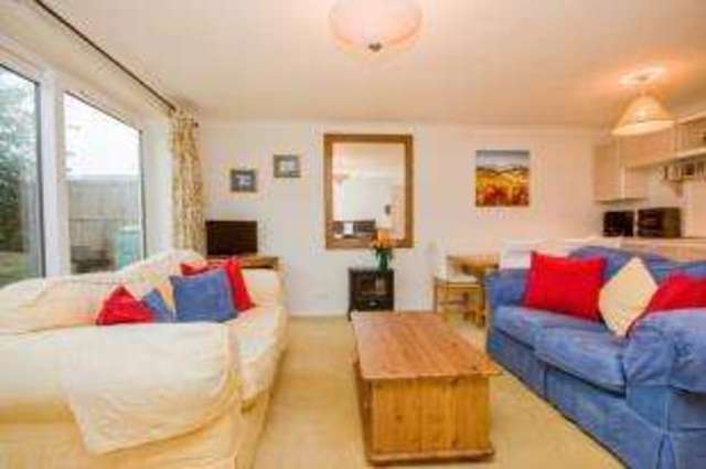  Image of 3 bedroom Detached house for sale in Bramshott Drive Hook RG27 at Hook Hampshire Hook, RG27 9EY