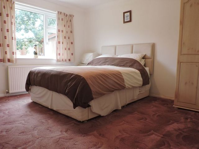  Image of 2 bedroom Detached house for sale in Hunters Close Oakley Basingstoke RG23 at Hunters Close Oakley Basingstoke, RG23 7BG