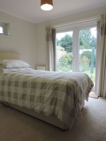  Image of 2 bedroom Detached house for sale in Hunters Close Oakley Basingstoke RG23 at Hunters Close Oakley Basingstoke, RG23 7BG