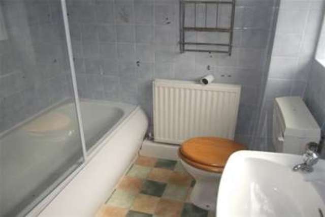  Image of 2 bedroom Terraced house to rent in Jasmine Road Nottingham NG5 at Nottingham, NG5 1JN