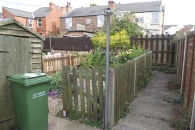  Image of 2 bedroom Terraced house to rent in Jasmine Road Nottingham NG5 at Nottingham, NG5 1JN