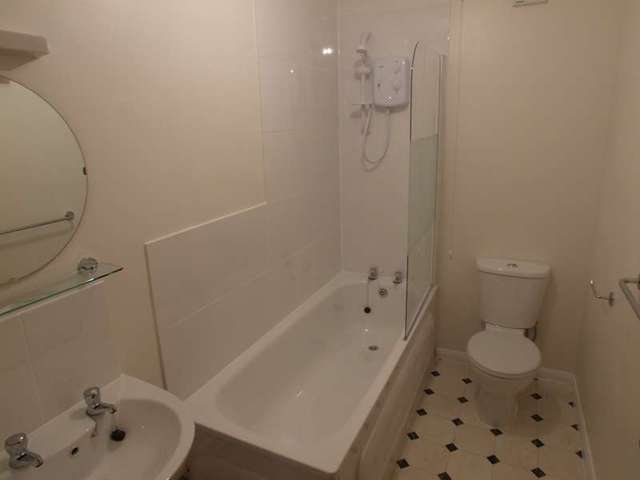  Image of 2 bedroom Detached house to rent in Hulse Road Shirley Southampton SO15 at Hulse Road  Southampton, SO15 2JW