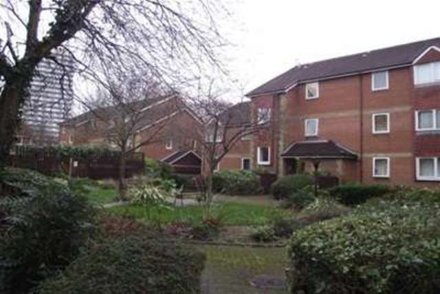  Image of 2 bedroom Flat to rent in Deneside Court Newcastle upon Tyne NE2 at Newcastle upon Tyne, NE2 1JW