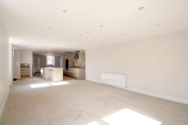  Image of 3 bedroom End of Terrace for sale in John Street Kincardine Alloa FK10 at Alloa, FK10 4LZ