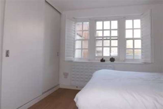  Image of 2 bedroom Detached house to rent in Marine Gardens Brighton BN2 at Brighton, BN2 1AH