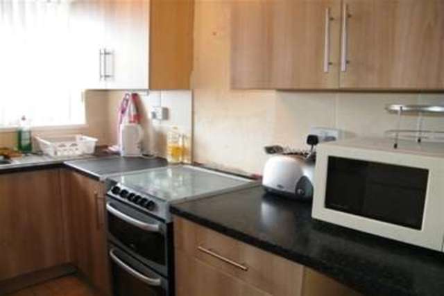  Image of 2 bedroom Flat to rent in Keat Street Plymouth PL2 at Plymouth, PL2 1SB