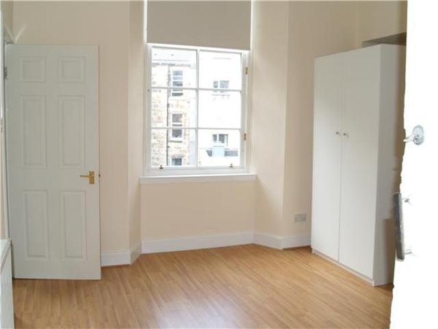  Image of 3 bedroom Flat to rent in Kelvingrove Street Glasgow G3 at West End Glasgow Glasgow, G3 7RX