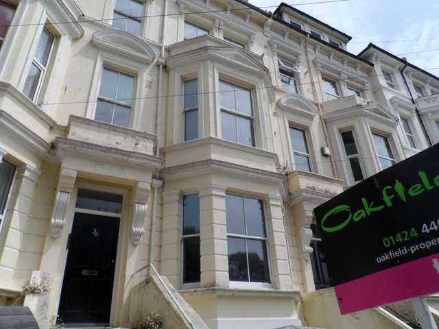  Image of 2 bedroom Flat to rent in Kenilworth Road St. Leonards-on-Sea TN38 at St Leonards On Sea, TN38 0JL