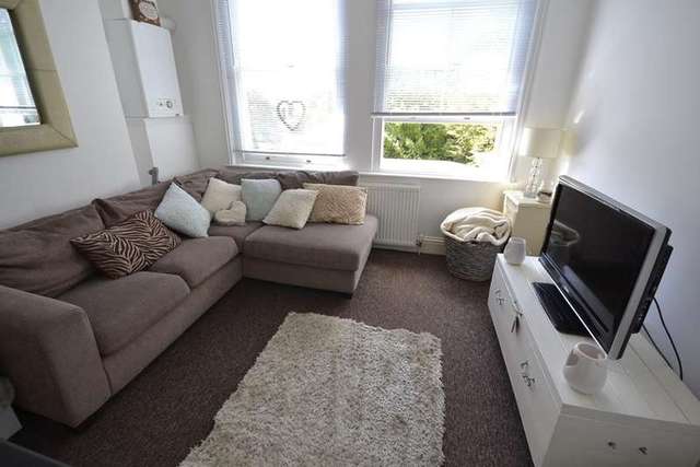  Image of 2 bedroom Flat to rent in Kenilworth Road St. Leonards-on-Sea TN38 at St Leonards On Sea, TN38 0JL