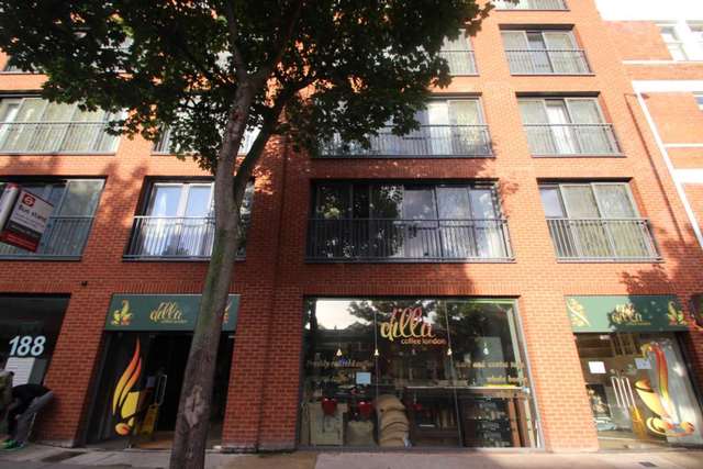  Image of Detached house to rent in Kensington Church Street London W8 at Kensington Church Street  London, W8 4DP