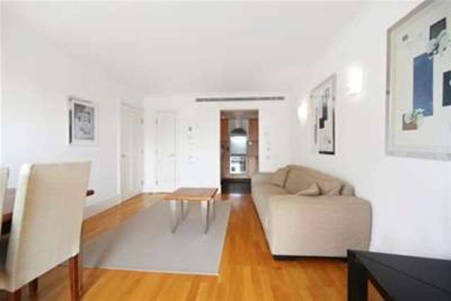  Image of 2 bedroom Flat to rent in Coleridge Gardens London SW10 at London, SW10 0RL