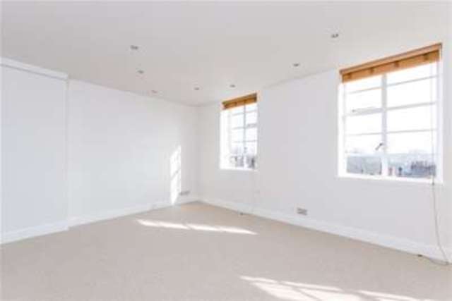  Image of 1 bedroom Flat to rent in Hamlet Gardens London W6 at London, W6 0RW