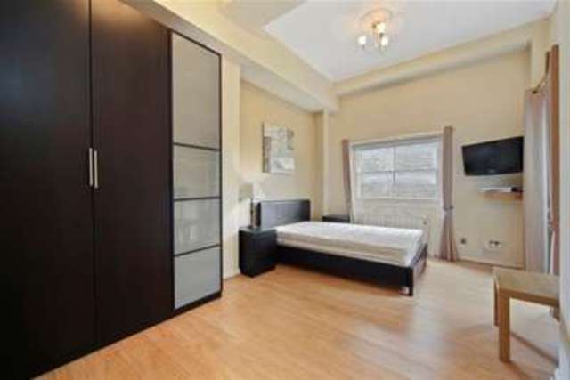 Image of 2 bedroom Property to rent in Kings Road London SW10 at London, SW10 0TU