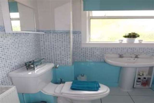  Image of 3 bedroom Detached house to rent in Kingston Avenue Neilston Glasgow G78 at Glasgow, G78 3JE