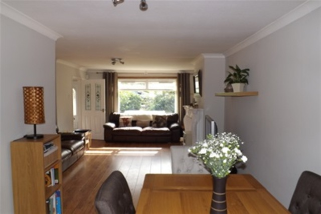  Image of 3 bedroom Detached house to rent in Kingston Avenue Neilston Glasgow G78 at Neilston East Renfrewshire East Renfrewshire, G78 3JE