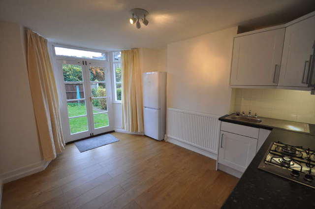  Image of 1 bedroom Flat to rent in Kingswood Road London W4 at Chiswick, W4 5EU