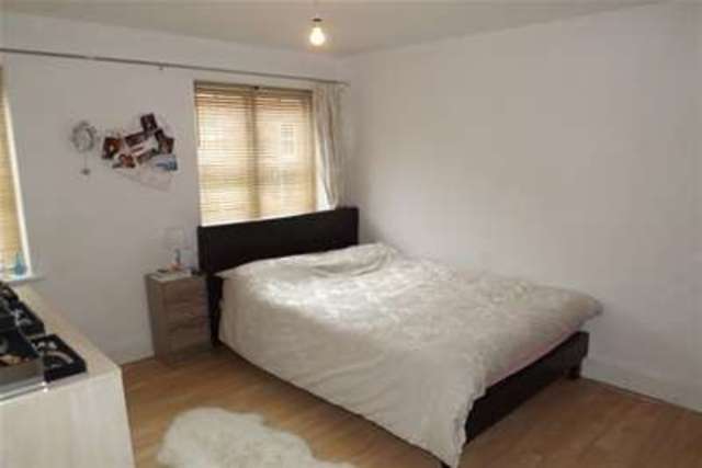  Image of 2 bedroom Flat to rent in Station Road West Canterbury CT2 at Canterbury, CT2 8FB