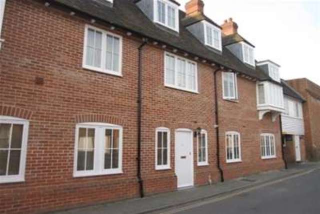  Image of 2 bedroom Flat to rent in Station Road West Canterbury CT2 at Canterbury, CT2 8FB