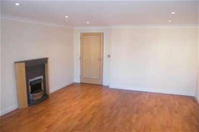  Image of 2 bedroom Flat to rent in Kirkhill Grange Westhoughton Bolton BL5 at Bolton, BL5 3ZE