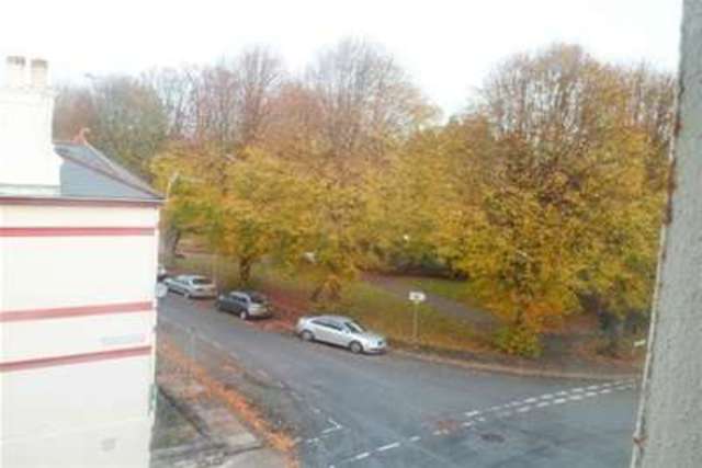  Image of 1 bedroom Flat to rent in Knighton Road Plymouth PL4 at Plymouth, PL4 9BY