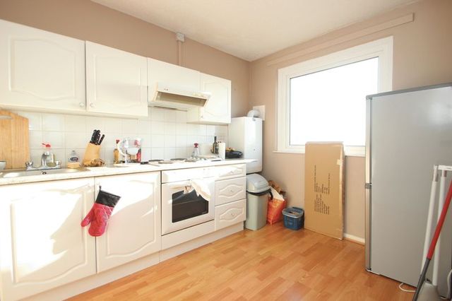  Image of 2 bedroom Flat to rent in Daubeney Road London E5 at Daubeney Road  London, E5 0EW