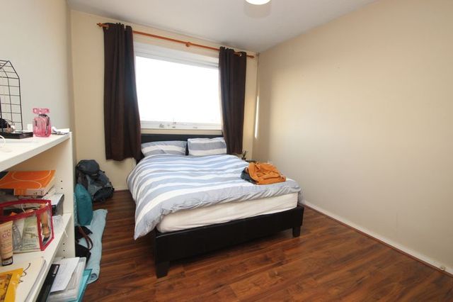  Image of 2 bedroom Flat to rent in Daubeney Road London E5 at Daubeney Road  London, E5 0EW