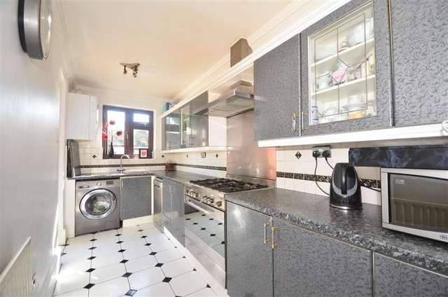  Image of 5 bedroom Terraced house for sale in Leigh Road London E6 at East Ham London East Ham, E6 2AS