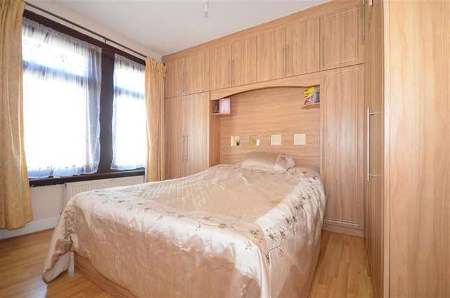  Image of 5 bedroom Terraced house for sale in Leigh Road London E6 at East Ham London East Ham, E6 2AS