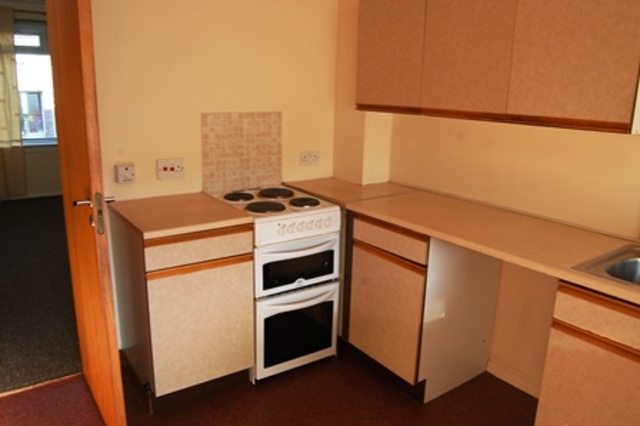  Image of 2 bedroom Terraced house to rent in Lennox Street Wishaw ML2 at Wishaw North Lanarkshire North Lanarkshire, ML2 8PF