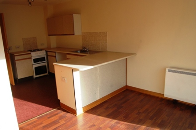  Image of 2 bedroom Terraced house to rent in Lennox Street Wishaw ML2 at Wishaw North Lanarkshire North Lanarkshire, ML2 8PF