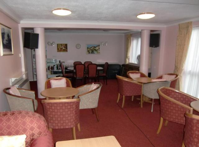  Image of 1 bedroom Apartment to rent in Limewood Court Beehive Lane Ilford IG4 at Limewood Court 162 Beehive Lane Ilford, IG4 5EL