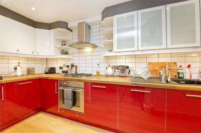  Image of 2 bedroom Flat to rent in Liverpool Road London N7 at London  Lower Holloway, N7 8PZ