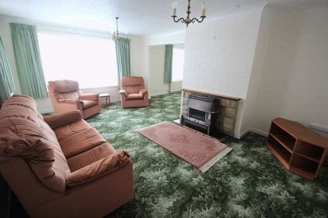  Image of 4 bedroom Detached house for sale in Y Wern Llanfairpwllgwyngyll LL61 at Y Wern  Llanfairpwllgwyngyll, LL61 5AQ
