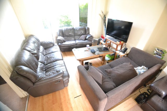 Image of 1 bedroom House Share to rent in Llanishen Street Heath Cardiff CF14 at Heath Cardiff Roath, CF14 3QD