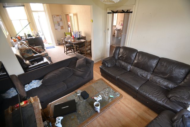  Image of 1 bedroom House Share to rent in Llanishen Street Heath Cardiff CF14 at Heath Cardiff Roath, CF14 3QD