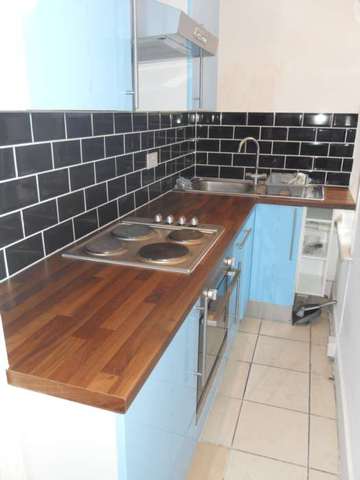  Image of 1 bedroom Studio flat to rent in London Road Earley Reading RG1 at London Road  Reading, RG1 5DD