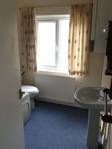  Image of 2 bedroom Terraced house to rent in Longroyd Place Leeds LS11 at Longroyd Place  Beeston, Leeds, Westyorkshire, LS11 5HE