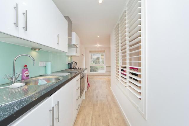  Image of 1 bedroom Flat to rent in Lonsdale Place London N1 at Barnsbury London Islington, N1 1EL