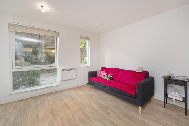  Image of 1 bedroom Flat to rent in Lonsdale Place London N1 at Barnsbury London Islington, N1 1EL