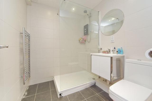  Image of 1 bedroom Flat to rent in Lonsdale Place London N1 at Barnsbury London Islington, N1 1EL
