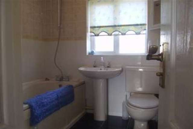  Image of 3 bedroom Detached house to rent in Louville Close Paignton TQ4 at Paignton, TQ4 6RB