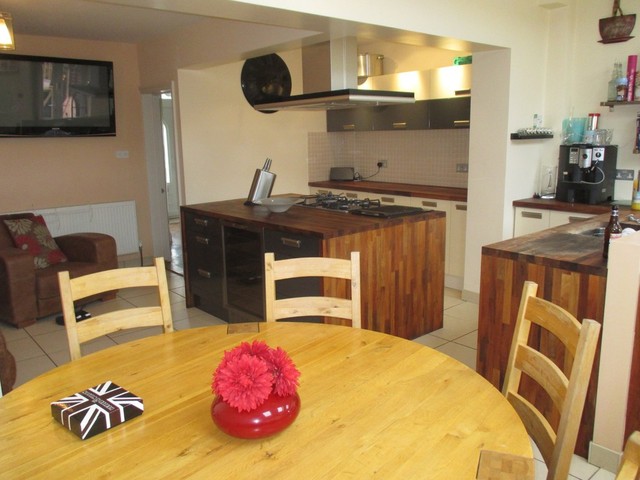  Image of 3 bedroom Terraced house for sale in Lovett Road Portsmouth PO3 at Lovett Road Copnor Portsmouth, PO3 5EX