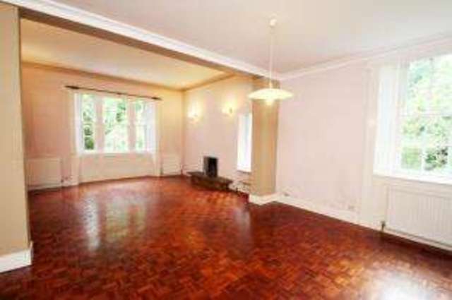  Image of 4 bedroom Detached house for sale in Low Barholm Kilbarchan Johnstone PA10 at Kilbarchan Renfrewshire Kilbarchan, PA10 2ET