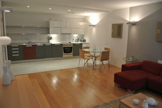  Image of 2 bedroom Apartment to rent in City Road East Manchester M15 at 38 City Road East  Manchester City, M15 4QN