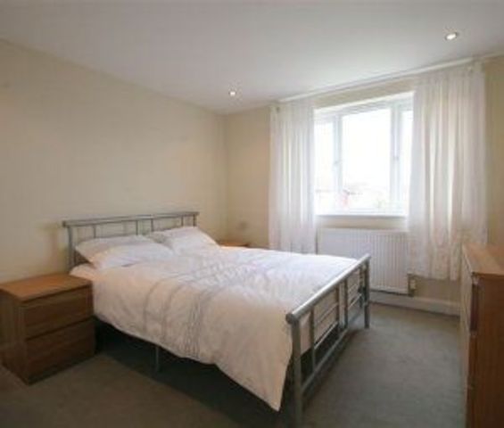  Image of 1 bedroom Flat to rent in Haydan Court Chester CH2 at Haydan Court  CHESTER, CH2 2FB