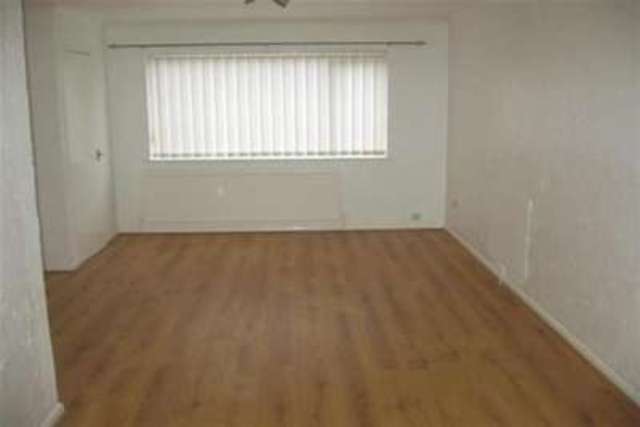  Image of 3 bedroom Detached house to rent in Mansfield Road Sheffield S12 at Sheffield, S12 2AE