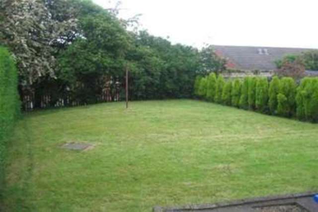  Image of 3 bedroom Detached house to rent in Mansfield Road Sheffield S12 at Sheffield, S12 2AE
