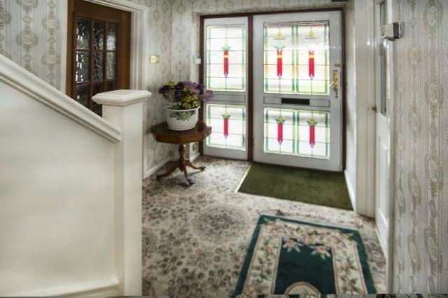  Image of 3 bedroom Detached house for sale in Mansfield Road Reading RG1 at Mansfield Road  Reading, RG1 6AL