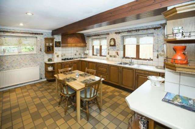  Image of 3 bedroom Detached house for sale in Mansfield Road Reading RG1 at Mansfield Road  Reading, RG1 6AL